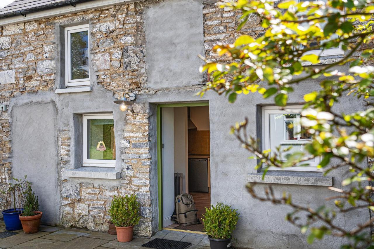 Ferienwohnung The Roost Westport Exterior foto
